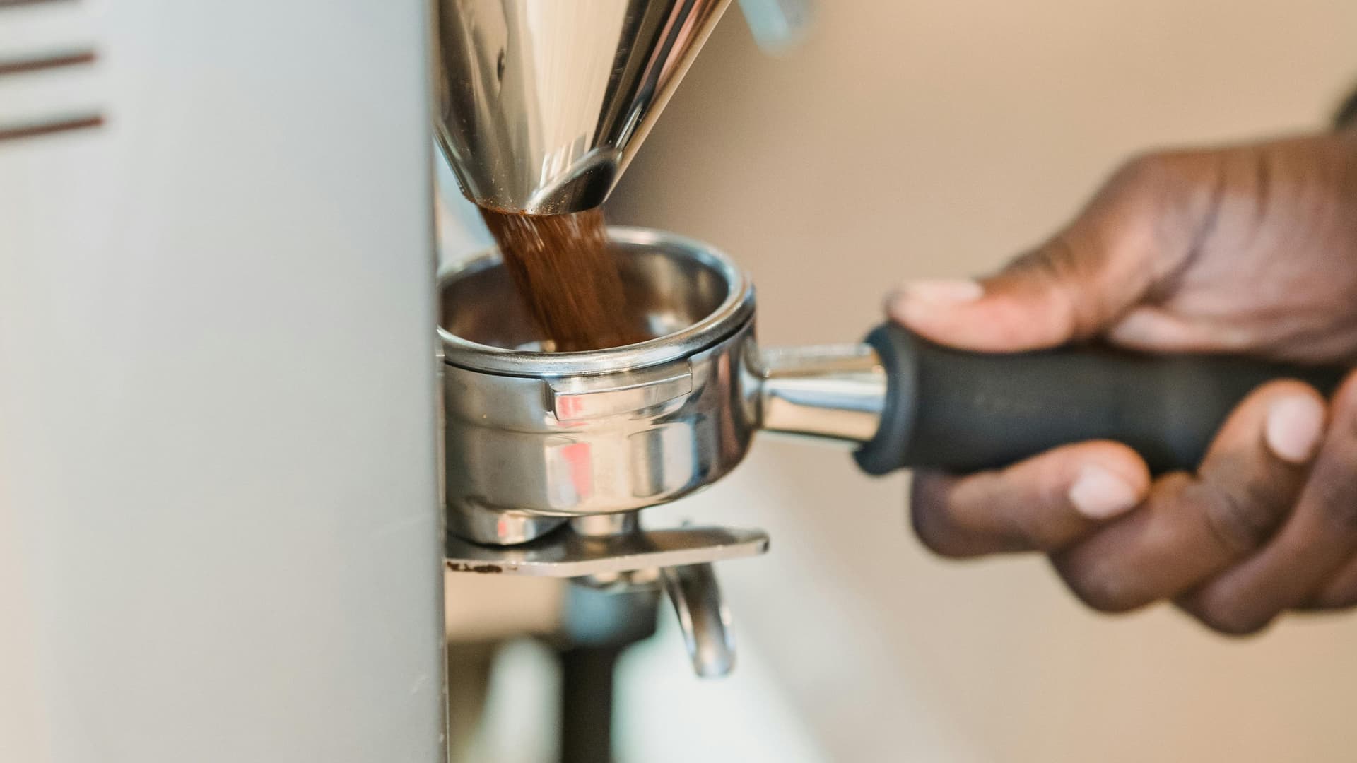 Should You Spend More on Grinder or Machine?