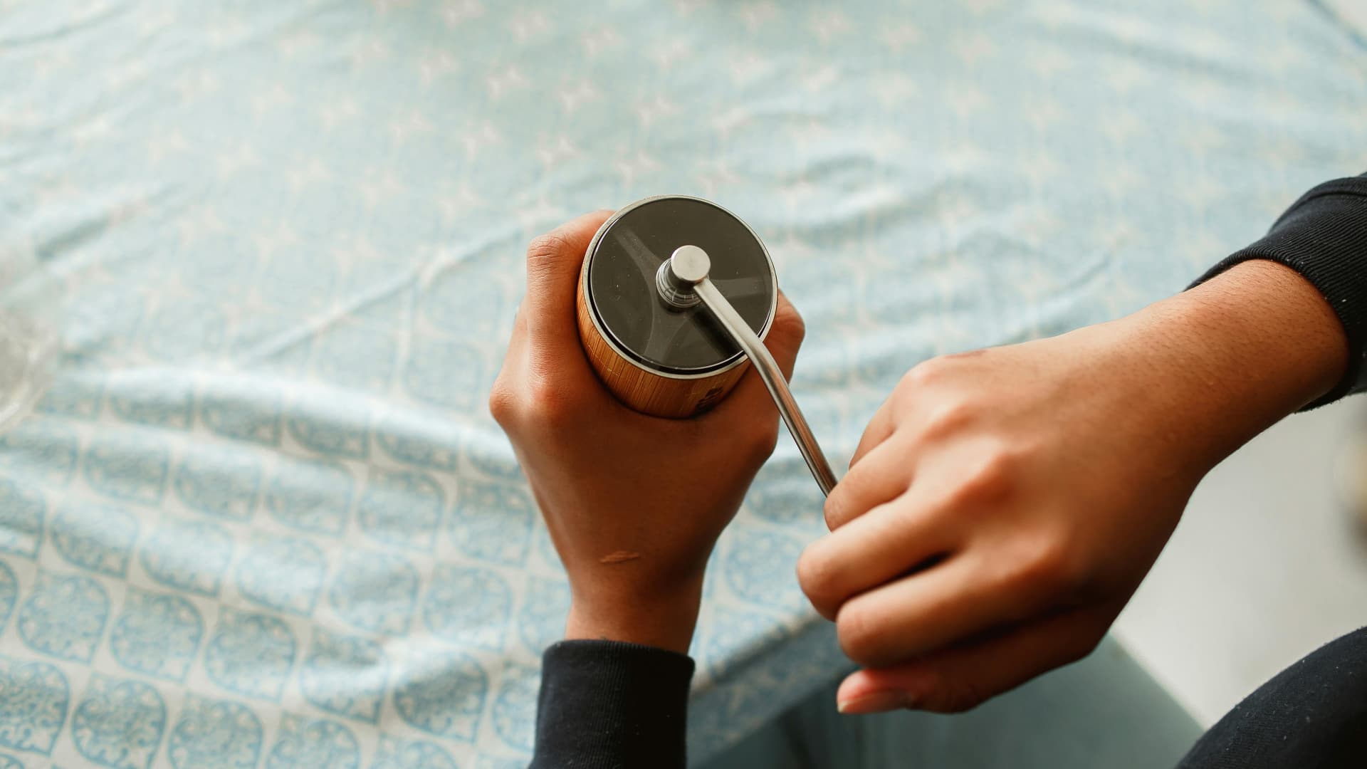 DeLonghi Dedica vs Sage Bambino: Which Espresso Machine Wins?